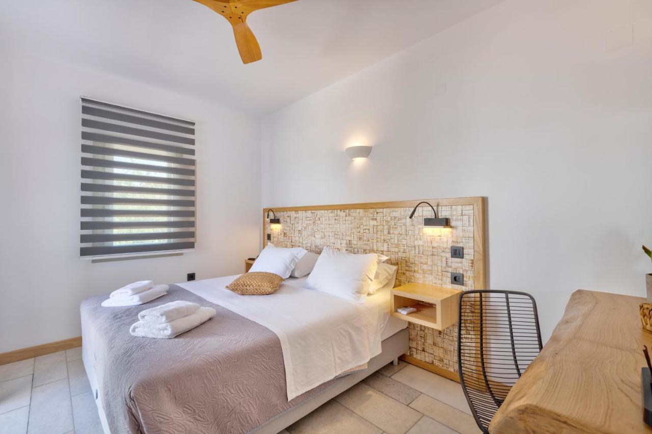 Calma Boutique Hotel Posidhonía Екстериор снимка